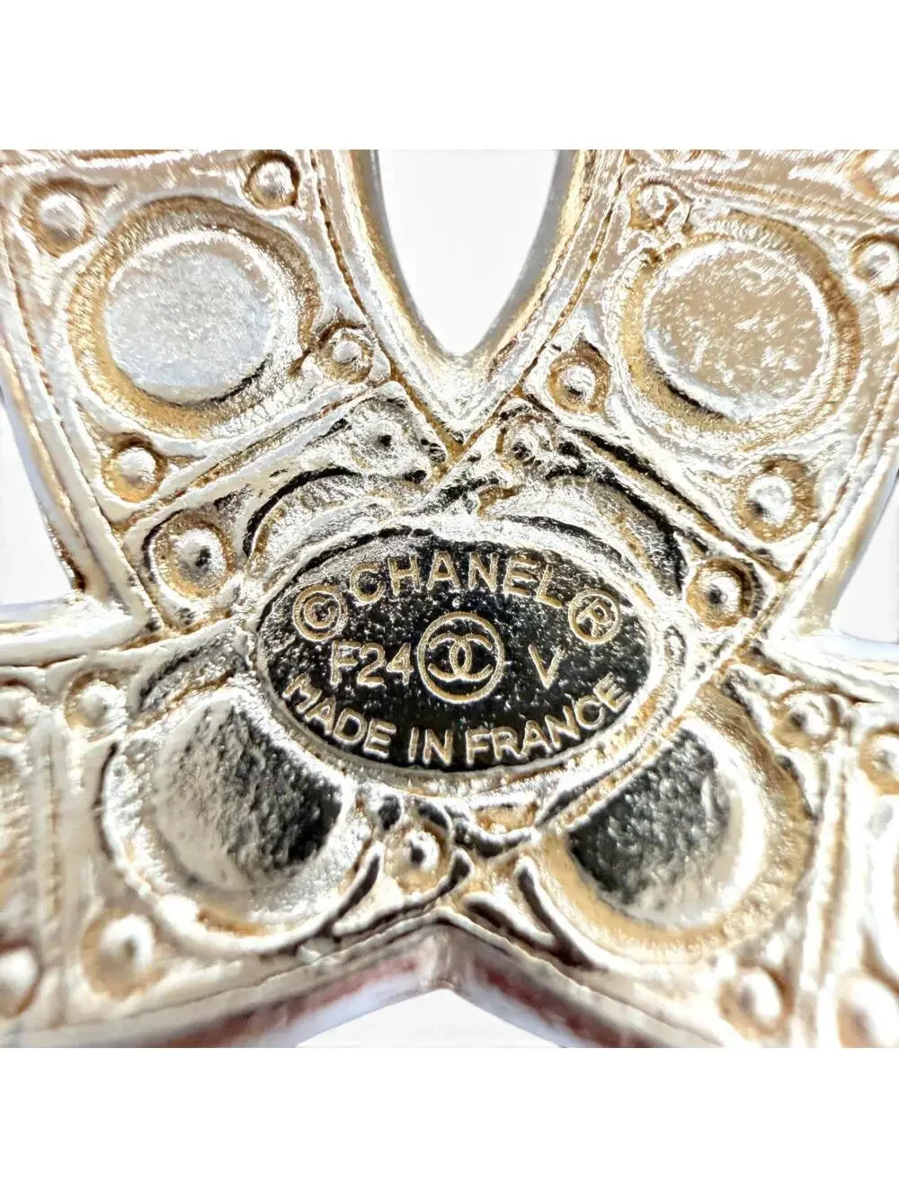 Chanel Cc Logo Brooch Gold-Tone Metal #343250C12B